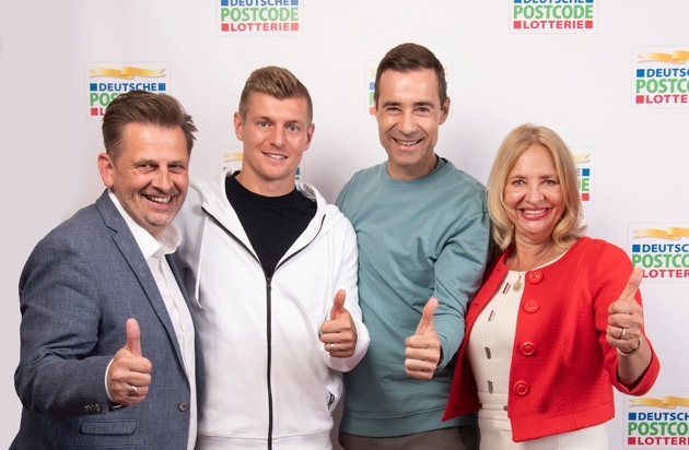 Deutsche Postcode Lotterie: Toni Kroos wird internationaler Botschafter der Deutschen Postcode Lotterie