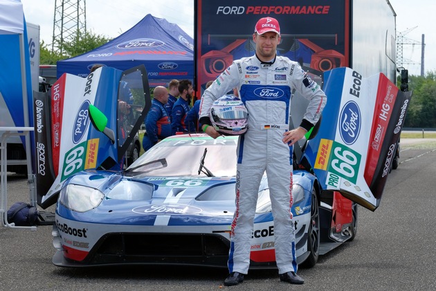 Boxenstopp bei Ford: WEC-Rennpilot Stefan Mücke dreht mit Ford GT schnelle Runden in Köln (FOTO)