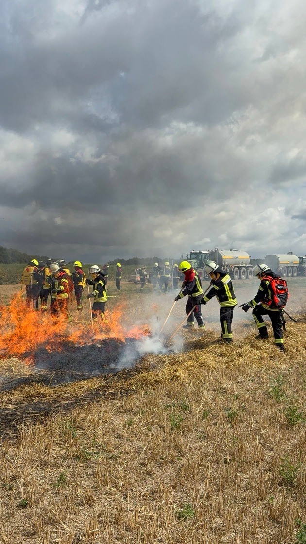 FW-MG: Übungsdienst zur Vegetationsbrandbekämpfung in Hardt und Rasseln