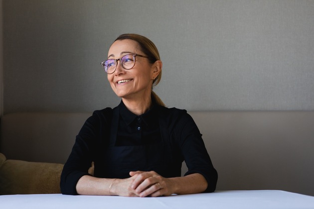 Tanja Grandits zieht an den Rhein. Neue Adressen f&uuml;r Shop und Restaurant w&auml;hrend der &laquo;Stucki&raquo;-Sanierung.