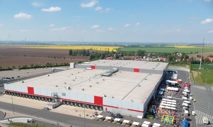 Kaufland feiert Fertigstellung der Regionalzentrale in Osterfeld