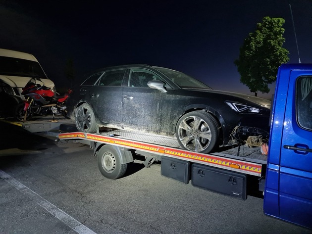 HZA-SI: Motorrad, Pkw und Kleintransporter geschmuggelt