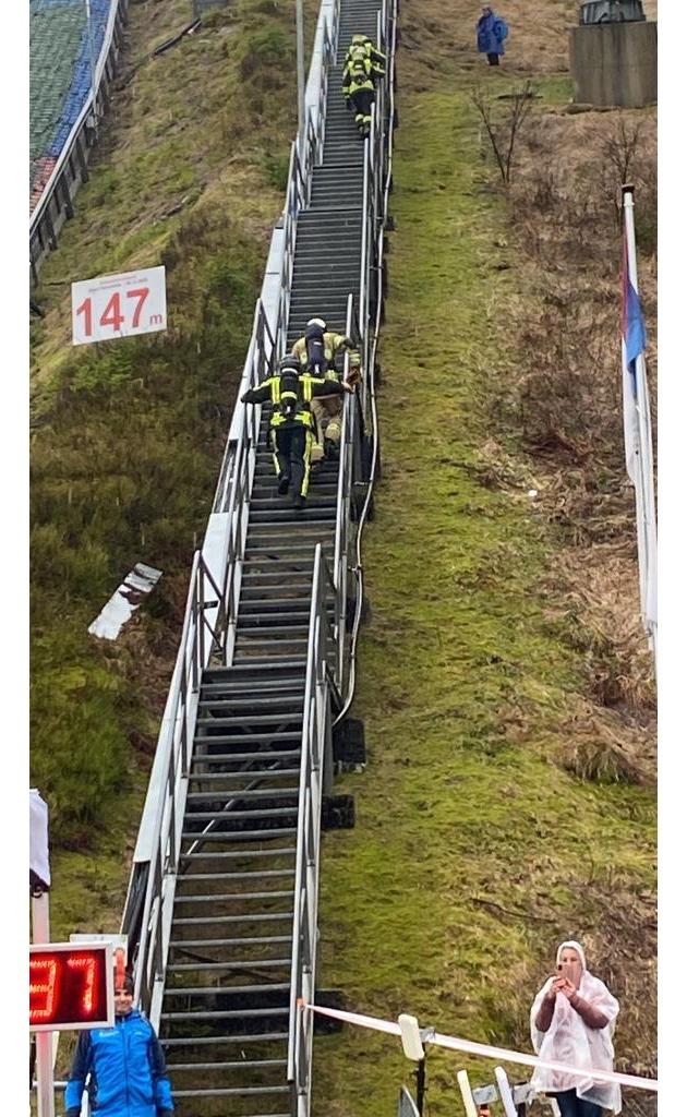 FW Konstanz: Erfolgreicher Treppenlaufwettkampf in Oberhof