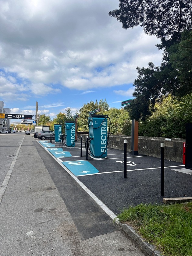 Electra eröffnet zwei neue Schnellladestationen in Bern und bringt ultraschnelles Laden in die Stadt