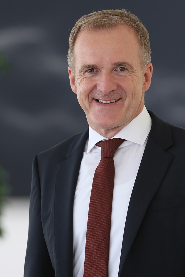 Jörg Münning übernimmt Vorsitz der LBS-Gruppe / Vorgänger Dr. Franz Wirnhier geht in den Ruhestand - Wolfgang Kaltenbach und Dr. Rüdiger Kamp zu stellvertretenden Vorsitzenden gewählt