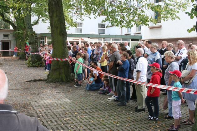 POL-HM: 4500 Besucher beim Tag der offenen Tür der Polizei