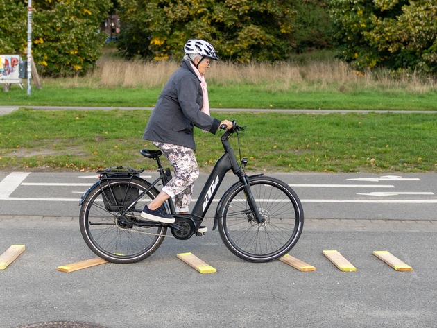 POL-LG: ++ E-Bike-/Pedelec-Kurs für Elektrofahrradnutzende (über 65 Jahre) von Verkehrswacht, ADFC und Polizei in Lüneburg ++ noch fünf kostenfreie Kurse in 2023 ++ Jetzt schnell anmelden! ++