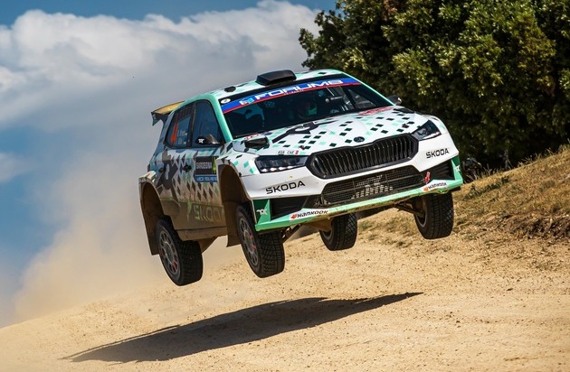Skoda Auto Deutschland GmbH: Finnland-Rallye: Estnische, finnische und tschechische Škoda Teams jagen auf schnellen Schotterstrecken in Jyväskylä nach Ruhm