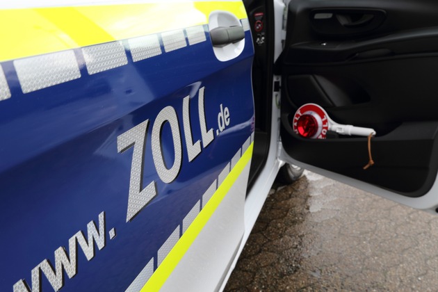HZA-MD: Magdeburger Zöllner stoppen gestohlenes Fahrzeug und finden Drogen