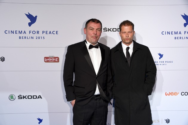 SKODA sorgte für glamourösen Auftritt bei Charity-Gala &apos;Cinema for Peace&apos; (FOTO)