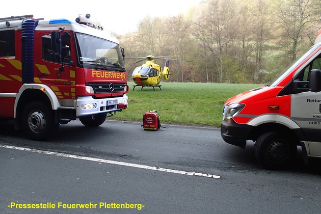 FW-PL: OT-Lettmecke. Glasschale mit heißer Götterspeise zerplatzt. 7-jähriges Kind erleidet Verbrühungen. Rettungshubschrauber im Einsatz