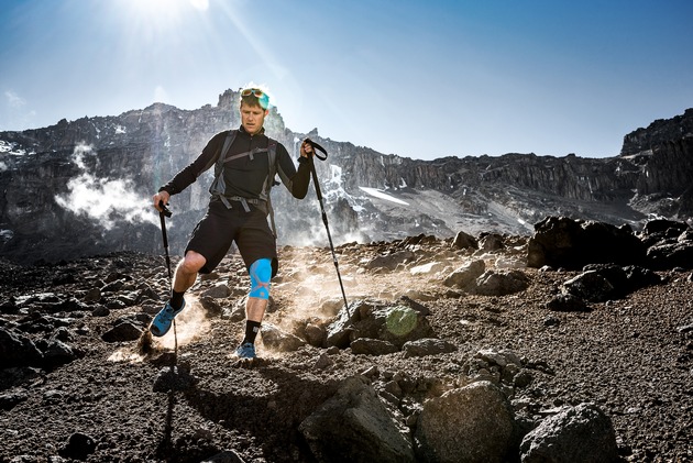 Mit &quot;E+motion&quot; zum Weltrekord am Kilimandscharo / medi Testimonial Stephan Siegrist begeht höchstgelegene Highline