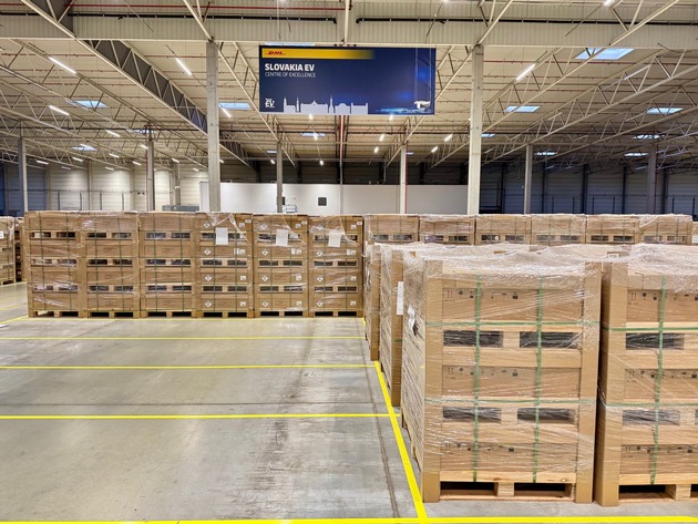 PM: DHL opens Electric Vehicle Center of Excellence in Slovakia