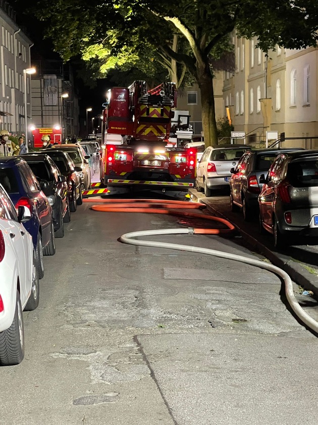 FW-RE: Wohnungsbrand - alle Personen unverletzt gerettet