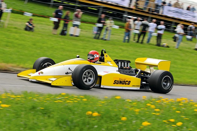 GP Mutschellen: Grösster Oldtimer-Rennsportanlass der Schweiz  findet am Sonntag, 4. Mai 2014 statt (BILD)