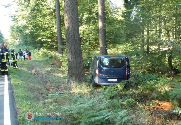 POL-PPWP: Gewöhnlicher Unfall wird zu ungewöhnlichem Ereignis