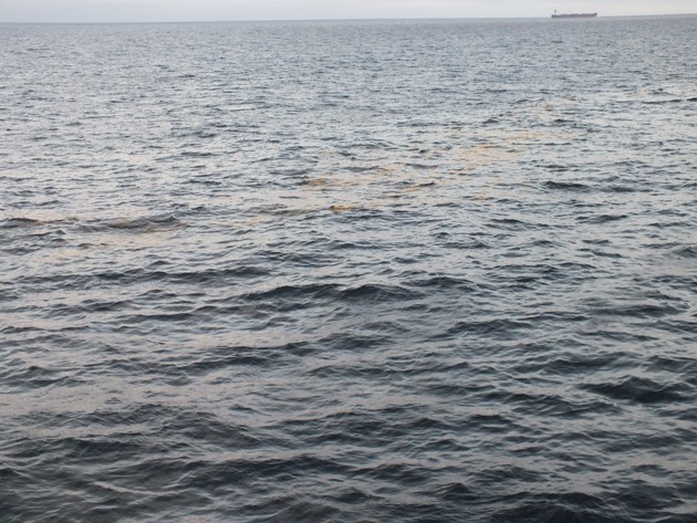 BPOL-CUX: Gewässerverunreinigung in der Nordsee - Tatverdächtiges Fahrzeug festgestellt