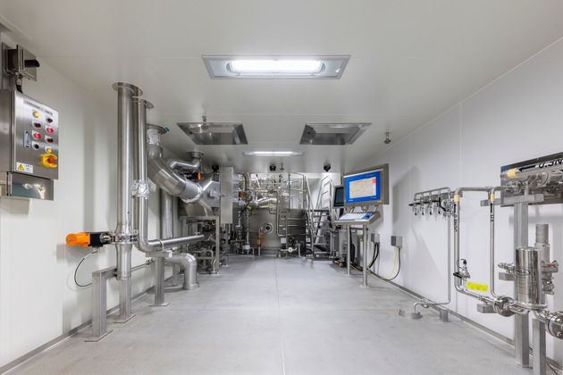 New pharmaceutical spray dryer for OEB-5 containment