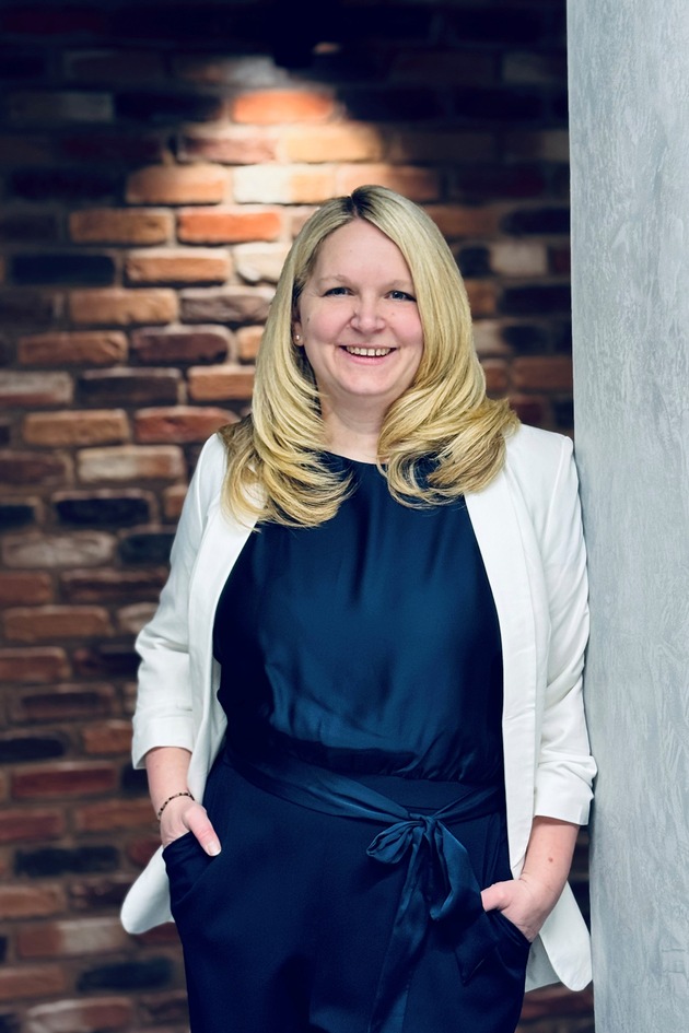 Simone Schenk erhielt Prokura bei uniVersa