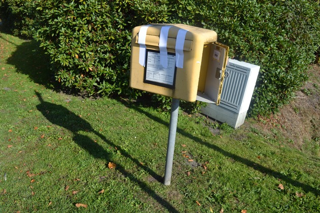 POL-AUR: Wiesmoor - Postbriefkasten aufgebrochen