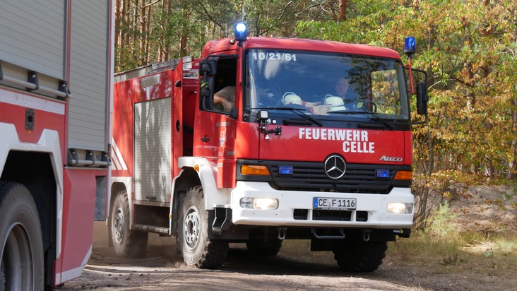 FW Celle: Weiterer Waldbrand zwischen Scheuen und Hustedt sowie Rauchentwicklung im Bereich Hustedt!