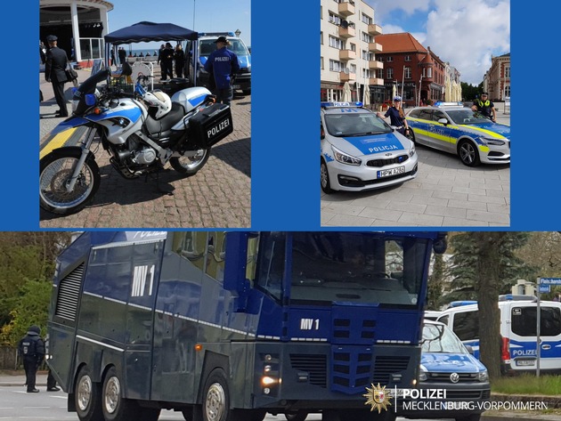 POL-NB: Taucher, Hunde, Rad-Codierung, Puppenbühne - Polizei bietet buntes Programm an MV-Tagen