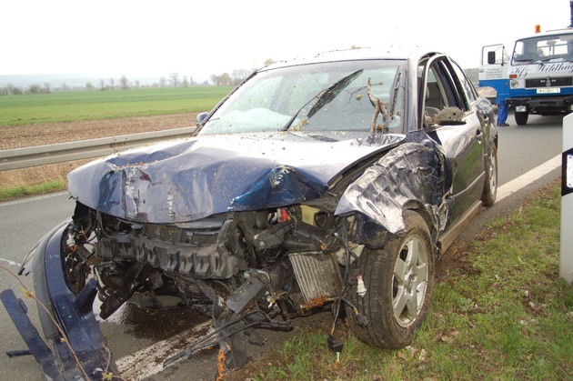 POL-STH: Schwerer Verkehrsunfall auf der Umgehungsstraße