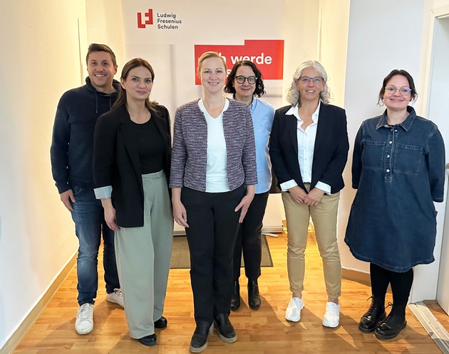 Ministerin Dörte Schall besucht Ludwig Fresenius Schulen in Koblenz