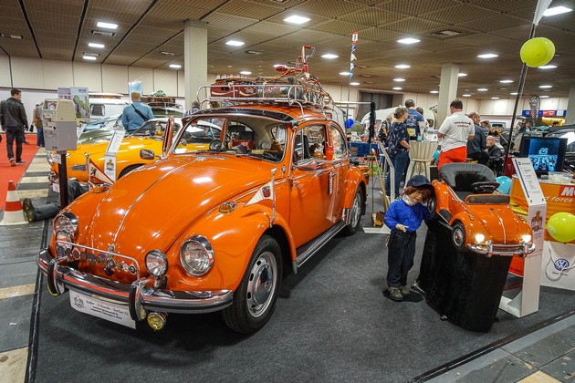 ABSCHLUSSBERICHT vom 8. Oktober 2017 - Daumen hoch, trotz des Sturms / MOTORWORLD Classics Berlin 2017 legt bei Besucherzahlen zu