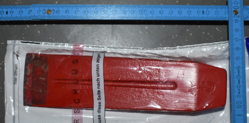 POL-WL: Nach Einbruch am 18.03.2026: Polizei sucht Eigent&uuml;mer zur&uuml;ckgelassener Werkzeuge (Bezug: https://www.presseportal.de/blaulicht/pm/59458/6238826)