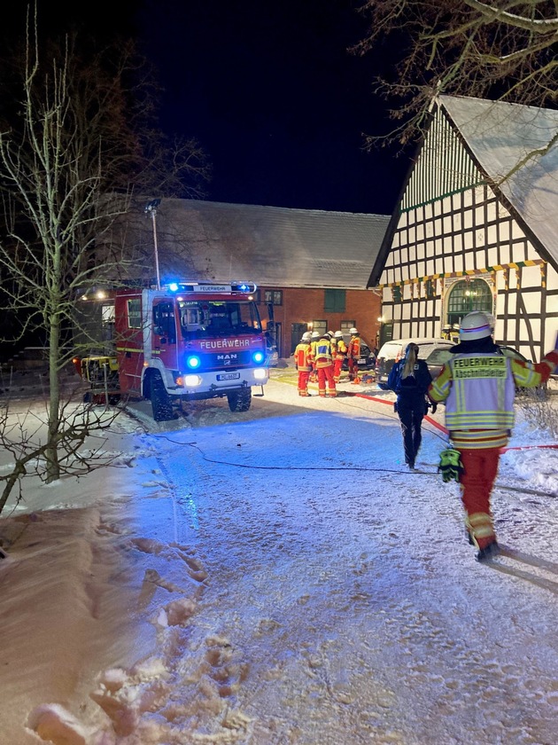 FW Minden: Feuer in Fachwerkhaus rechtzeitig entdeckt