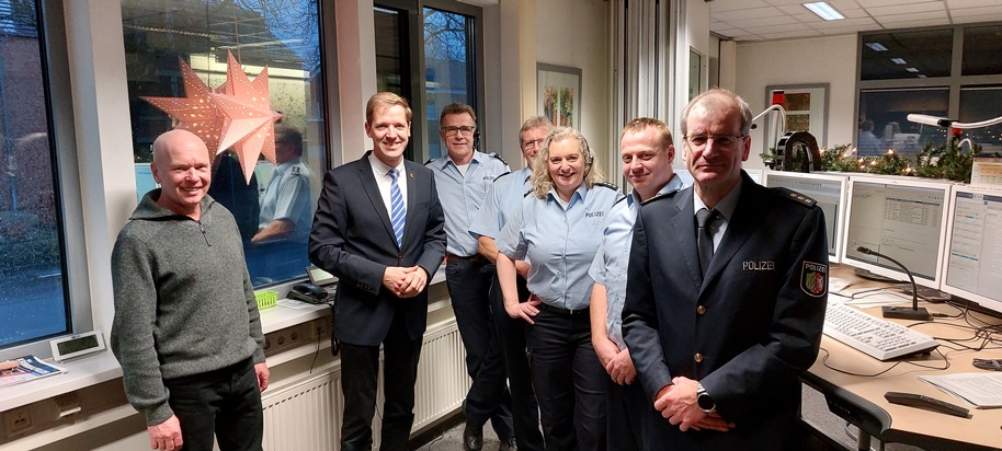 POL-COE: Kreis Coesfeld, Kreisgebiet / Landrat besucht Polizeiwachen an Heiligabend