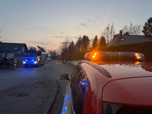 FW-EN: Zwei Kradunfälle kurz hintereinander - Motorräder verunfallten an der Wittener Landstraße und Hengsteyseestraße