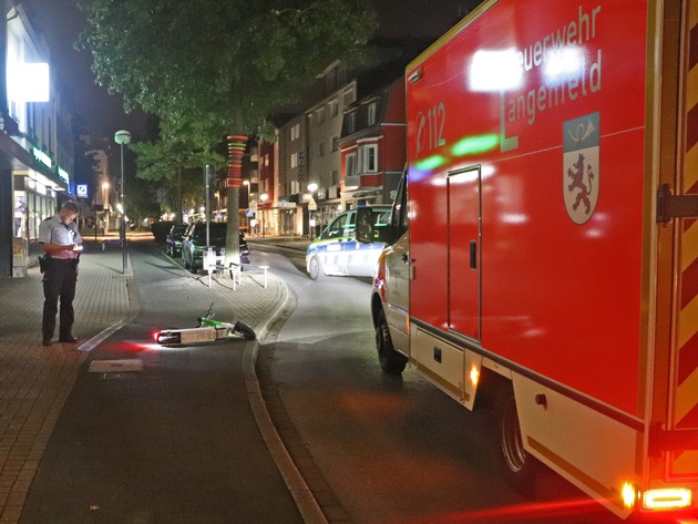 POL-ME: Betrunkene Heimfahrt auf E-Scooter endete im Unfall - Langenfeld - 2209054
