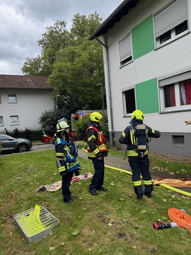 FW-GE: Wohnungsbrand in Gelsenkirchen Horst - Eine verletzte Person