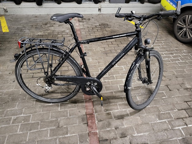POL-MA: Mannheim-Oststadt: Polizei sucht Besitzer gestohlener Fahrräder (FOTO)