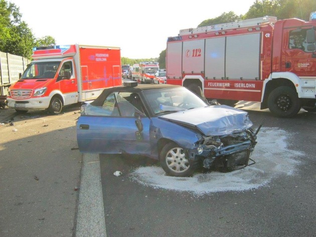 FW-MK: 6 Personen nach Unfall auf der Autobahn verletzt