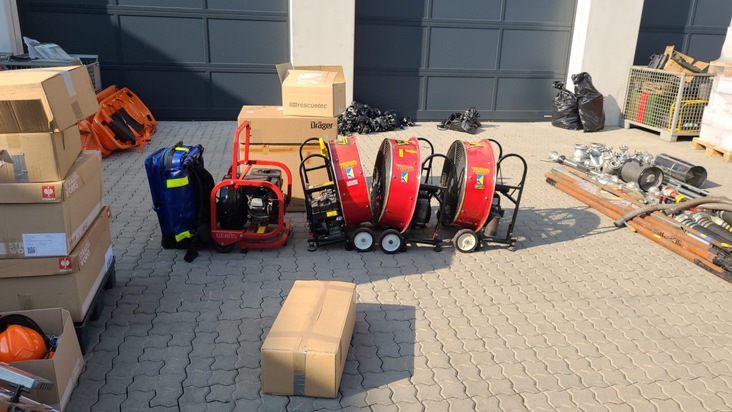 FW-F: Weiterer Transport mit gespendeter Ausrüstung für ukrainische Feuerwehren