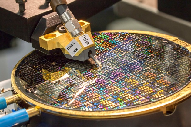 Neues Material soll Grenzen der Silicium-Elektronik überwinden