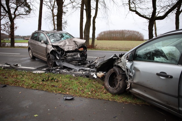 FW-OLL: Schwerer Verkehrsunfall auf der Wildeshauser Straße zwischen Kirchhatten und Neerstedt