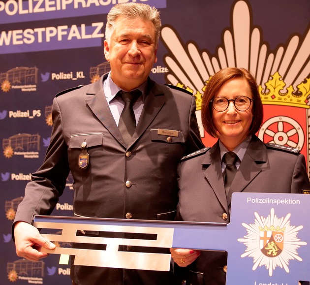 POL-PPWP: Siegfried Ranzinger &uuml;bergibt an Karin Decker