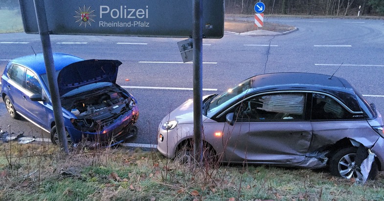 POL-PPWP: Kaiserslautern: Vorfahrt genommen - in die Seite gekracht