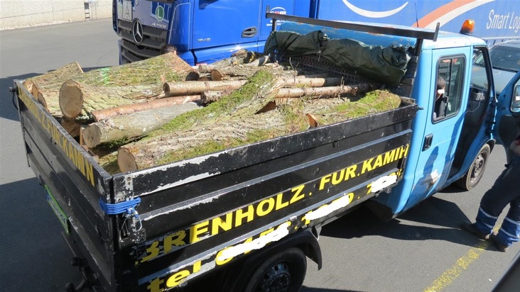 POL-PPTR: Kontrollen von Holztransporten bei Morbach - ein Fahrer ohne Führerschein unterwegs