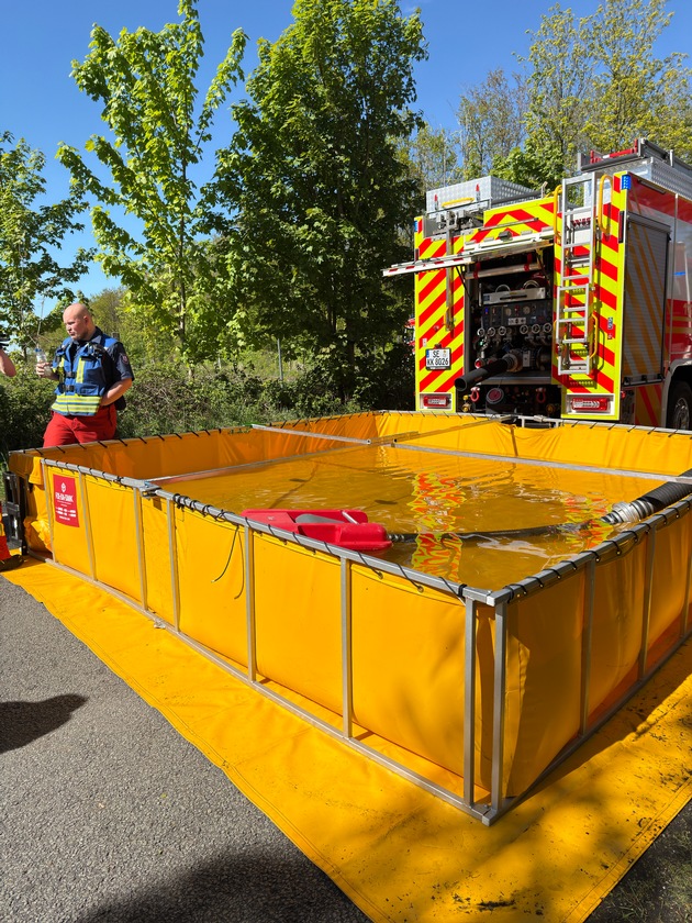 FW-SE: Feuer in einem Waldgebiet in Kaltenkirchen