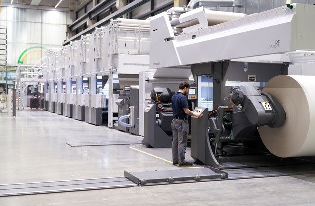 Heidelberger Druckmaschinen AG: HEIDELBERG holds its ground in a difficult market environment in FY 2024/25 - targets achieved, significant increase in incoming orders compared to previous year