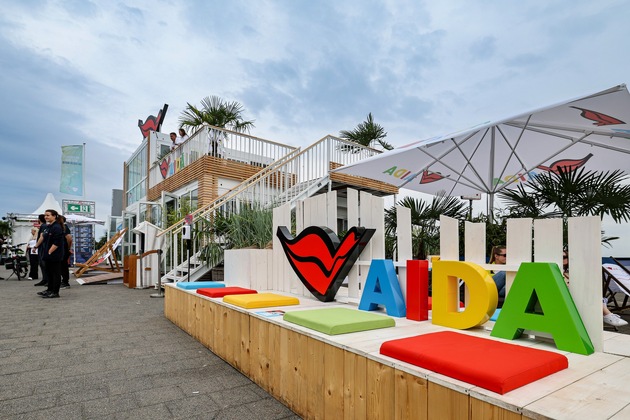 AIDA Pressemeldung: AIDA Cruises bringt Urlaubsfreude zur Kieler Woche 2025