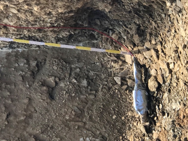 POL-PDTR: Bei Baggerarbeiten Panzer-Abwehr-Granate in Korlingen gefunden; vor Ort kontrolliert gesprengt