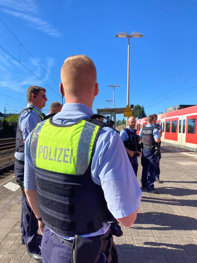 POL-SU: Sicherheitstag in Troisdorf - Großeinsatz unter dem Motto #RheinSiegSicher