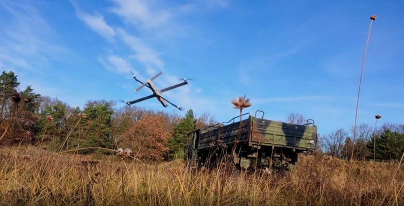 Aufklärungs- und Wirkungsverbund: / Bundeswehr testet erfolgreich Einsatz unbemannter Drohnen-Schwärme