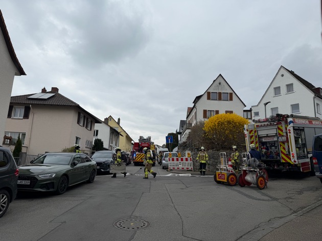 FW Weinheim: Brand im Zimmer bei Renovierungsarbeiten